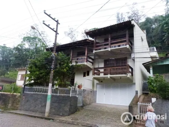 Imagem: CASA COM 01 SUITE 03 QTOS - COM PISCINA