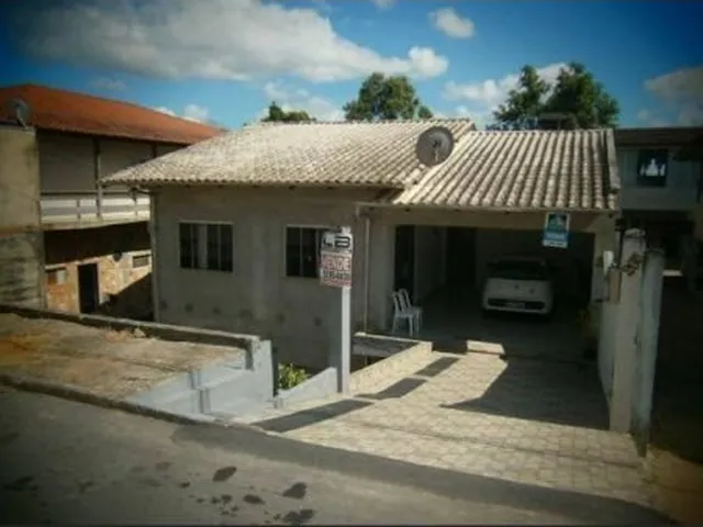 Imagem: Duas casas em um só terreno próximo ao