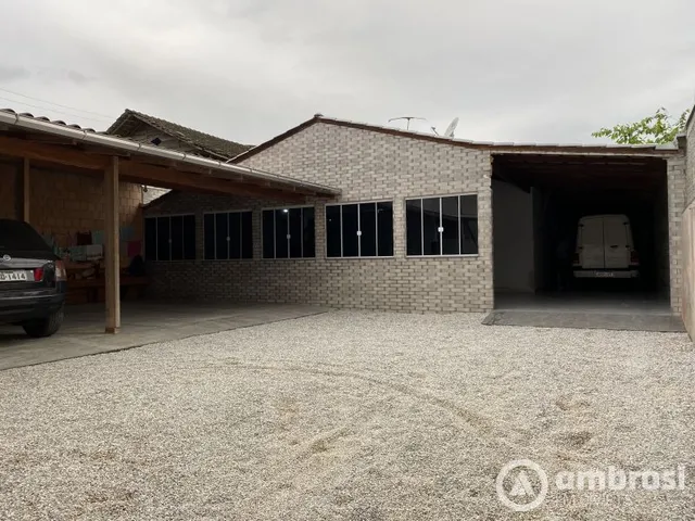 Imagem 3: TERRENO COM 3 CASAS LOCALIZADO EM ÁREA CENTRAL DE BRUSQUE