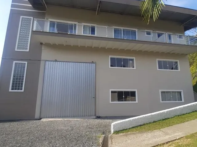 Imagem: Casa/Galpão com Amplo Terreno e Espaço