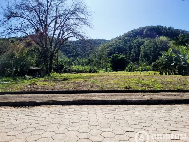 Imagem: Terreno escriturado na Planície Alta. Nota