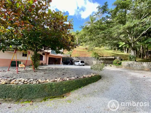 Imagem 15: 2 casas com amplo terreno na Primeiro de Maio - Aceita imóveis como parte do pagamento