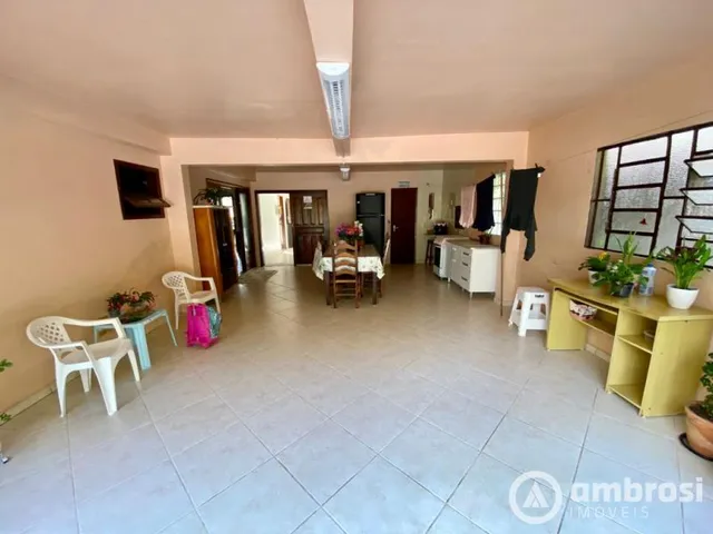 Imagem 8: 2 casas com amplo terreno na Primeiro de Maio - Aceita imóveis como parte do pagamento