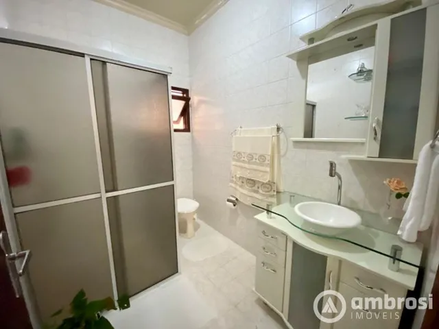 Imagem 11: 2 casas com amplo terreno na Primeiro de Maio - Aceita imóveis como parte do pagamento