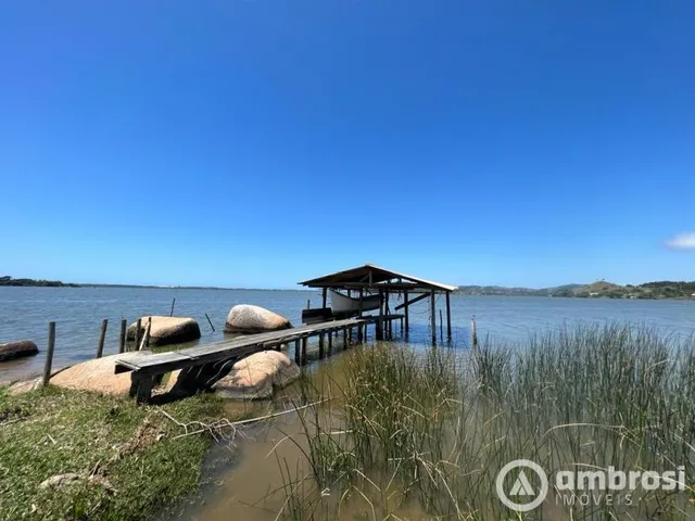 Imagem: Casa com frente para Lagoa de Ímarui