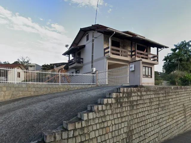 Imagem: Casa 04 Qtos - Bairro Guarani