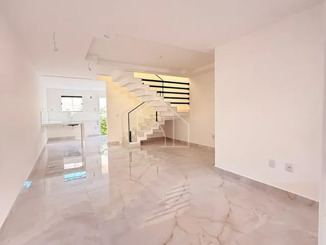 Imagem 6: Casa Duplex com 3 Suítes em Colina de Laranjeiras