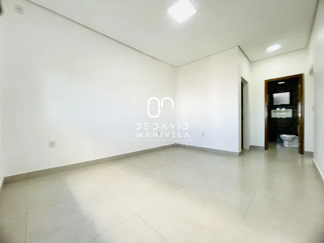 Imagem 12: Casa Residencial de 3 Dorm. com Piscina e Churrasqueira no Res. Alberto Schons