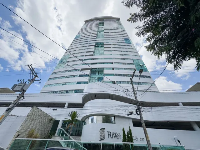 Imagem: O apartamento possui 3 Dormitórios, 2 Suítes, 2