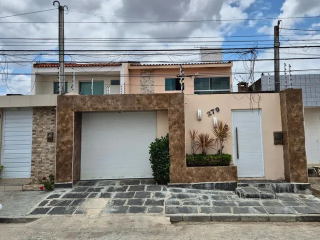 Imagem: Casa com 4 Dormitórios À Venda por R$