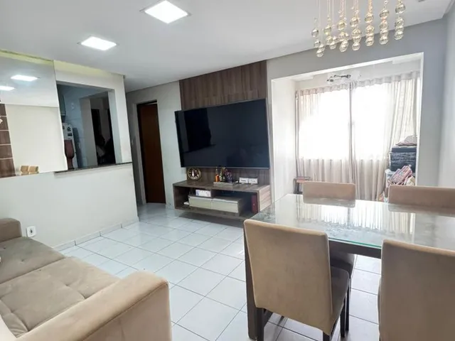Imagem: O apartamento possui 2 Dormitórios, 1 Suíte, 1 Banheiro, 1