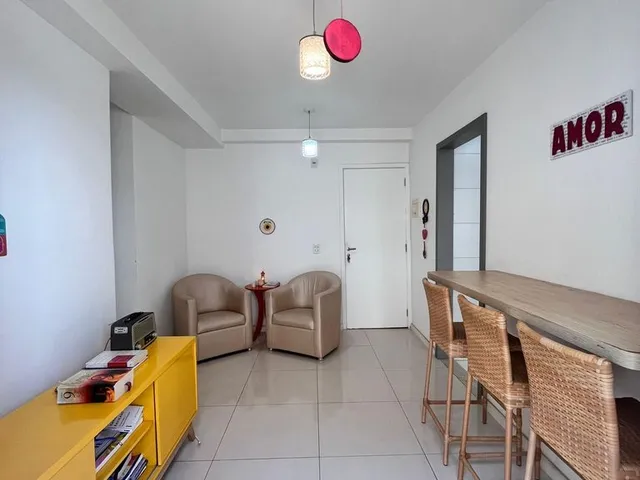 Imagem 2: Vende-se Apartamento no Cond. Costa Araçagy - 2 quartos - Andar Alto - Ventilado