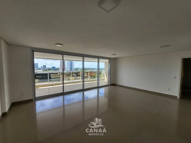 Imagem: O apartamento possui 4 Dormitórios, 4 Suítes, 5