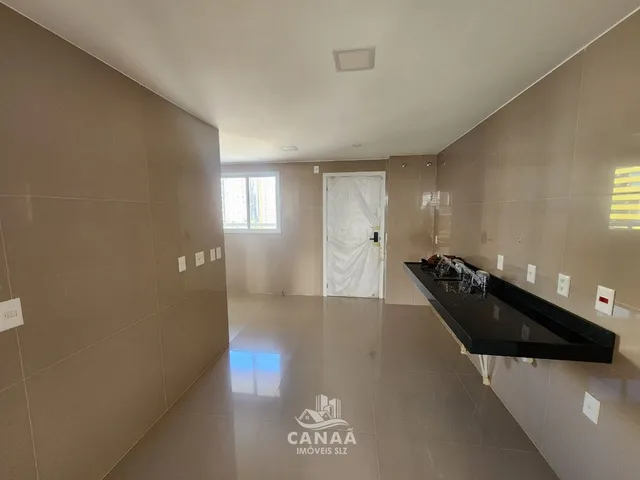 Imagem 8: Apartamento à Venda em Calhau no Cond. Al Mare - 4 Suites - Nascente e Ventilado