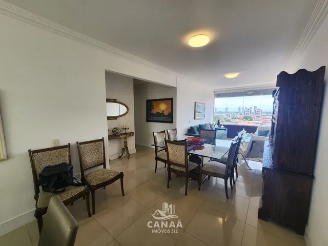 Imagem: O apartamento possui 3 Dormitórios, 1 Suíte, 4 Banheiros