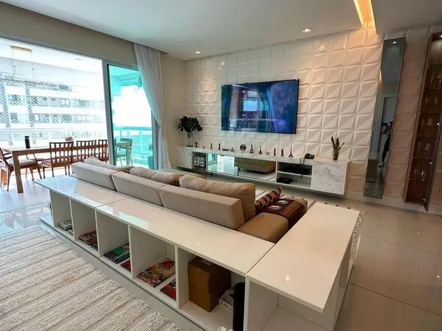 Imagem: O apartamento possui 3 Dormitórios, 3 Suítes, 5 Banheiros