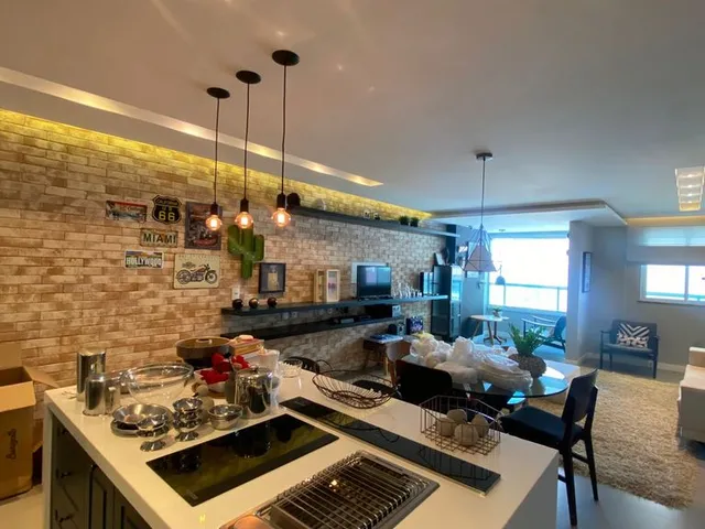 Imagem: O apartamento possui 1 Dormitório, 1 Suíte, 3 Banheiros, 2