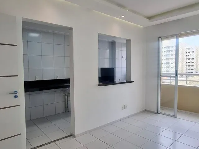 Imagem: O apartamento possui 2 Dormitórios, 1 Suíte, 2 Banheiros