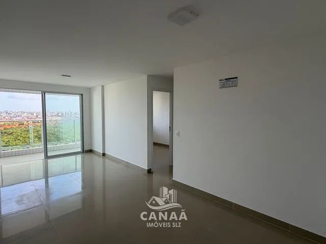 Imagem: O apartamento possui 3 Dormitórios, 1 Suíte, 3 Banheiros,