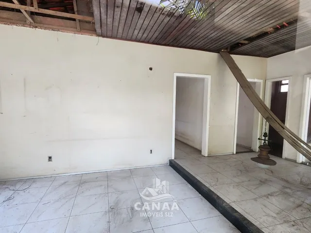 Imagem 3: Oportunidade - Vende-se Excelente Casa no Jardim Renascença - 360m² - 3 quartos