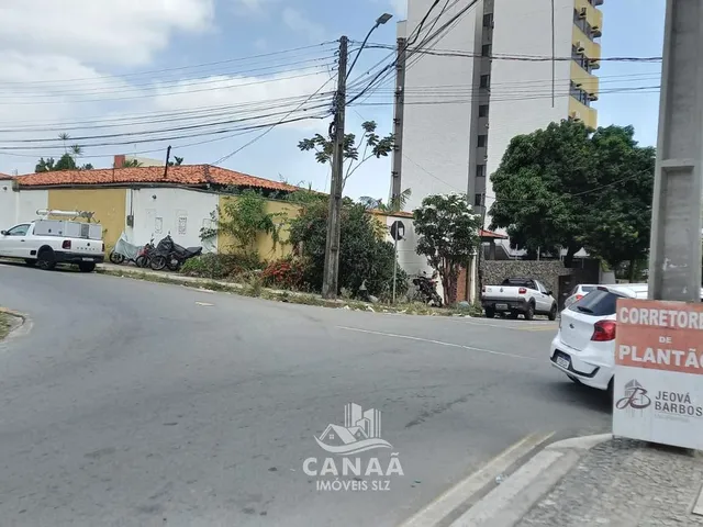 Imagem 7: Oportunidade - Vende-se Excelente Casa no Jardim Renascença - 360m² - 3 quartos