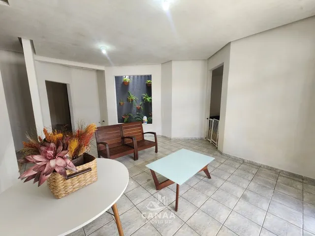 Imagem 14: Vende-se Espaçosa Casa no Parque Athenas - 3 Suítes-360m²-Excelente Oportunidade