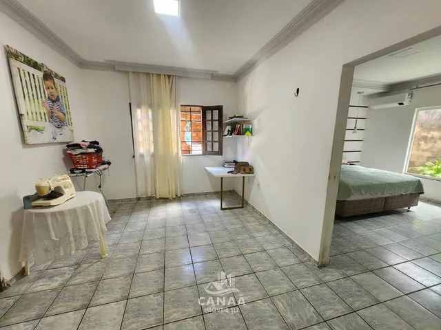 Imagem 3: Vende-se Espaçosa Casa no Parque Athenas - 3 Suítes-360m²-Excelente Oportunidade