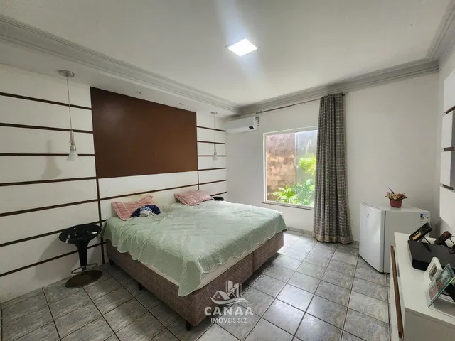 Imagem 10: Vende-se Espaçosa Casa no Parque Athenas - 3 Suítes-360m²-Excelente Oportunidade