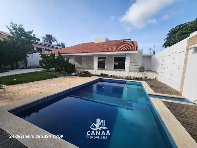 Imagem: A casa possui 5 Dormitórios, 5 Suítes, 8 Banheiros, 4