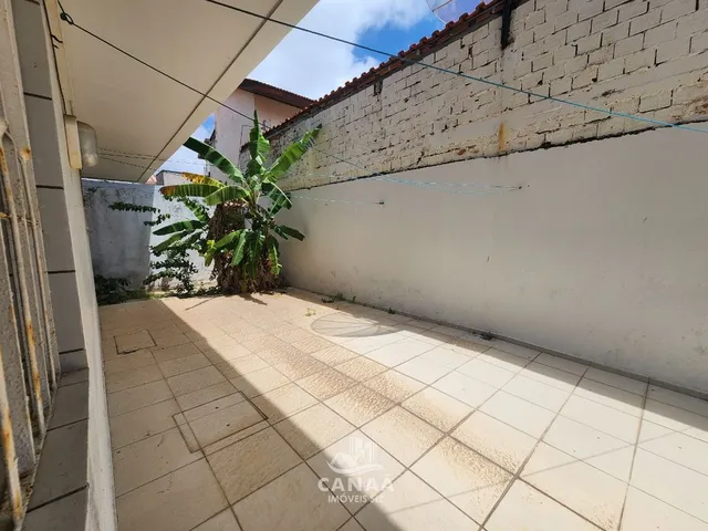 Imagem 11: Vende-se Casa Duplex no Quintas do Calhau Lado Praia - 3 quartos - Ventilada