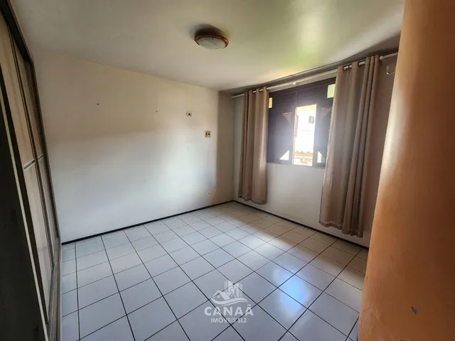 Imagem 13: Vende-se Casa Duplex no Quintas do Calhau Lado Praia - 3 quartos - Ventilada