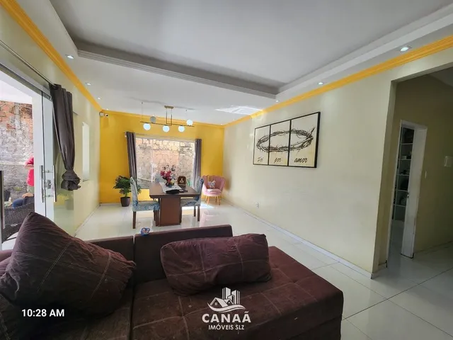 Imagem 2: Casa Duplex a Venda no Jardim das Margaridas - 5 quartos - Nascente - Reformada