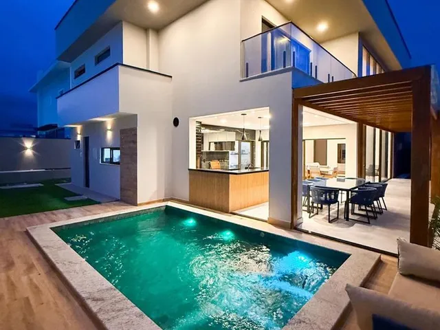 Imagem: Casa Duplex de Alto Padrão a Venda no Cond