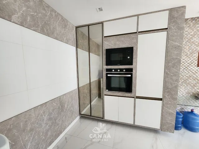 Imagem 9: Vende-se Casa Duplex de Alto Padrão no Cond. Alphaville em Araçagy - 4 Suítes