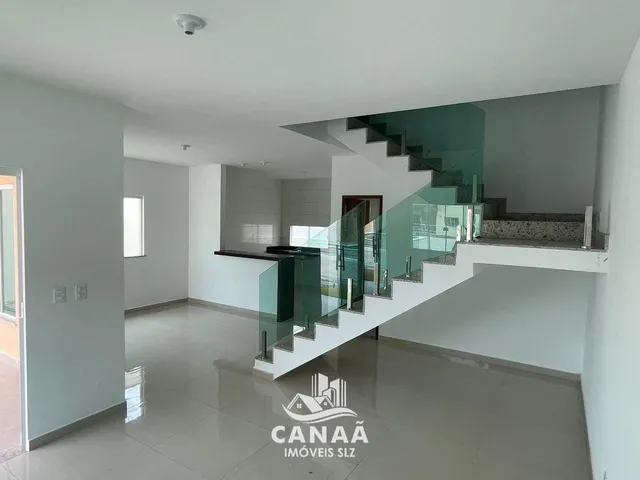 Imagem 2: Vende-se Excelente Casa Duplex no Cond. Arco do Triunfo - 4 quartos - Nascente