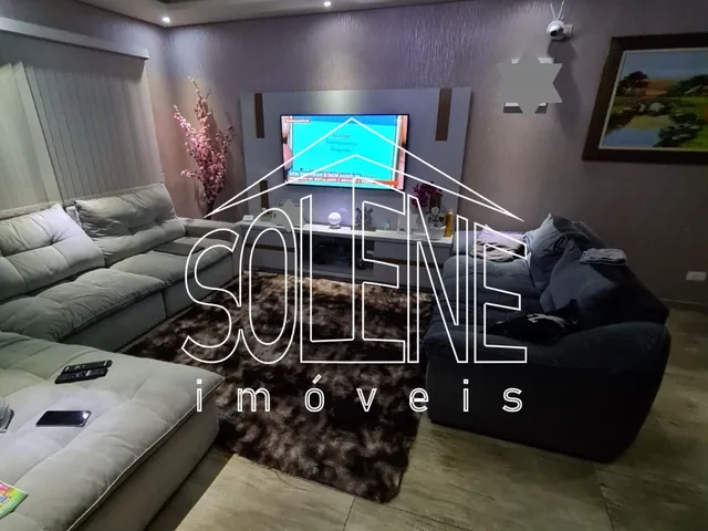 Imagem: A casa possui 4 Dormitórios, 1 Suíte, 4 Banheiros, 5