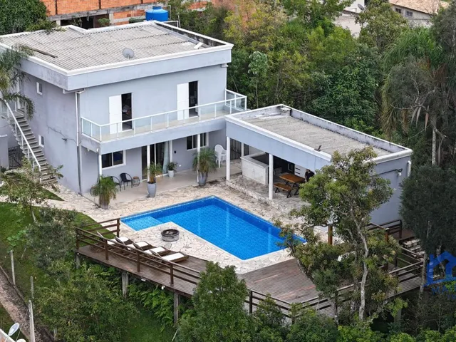 Imagem: Chácara com 4 Quartos 6 Banheiros À Venda