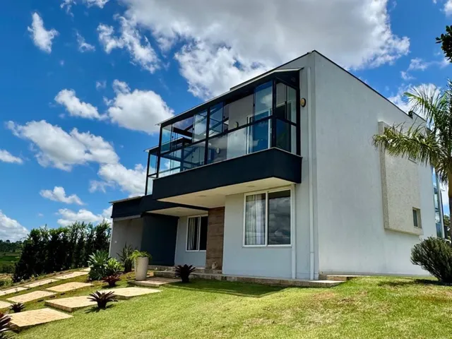 Imagem 4: Casa com 4 Quartos e 4 Banheiros À Venda, 1.000 M² por R$ 2.500.000 Cód. Ch2616