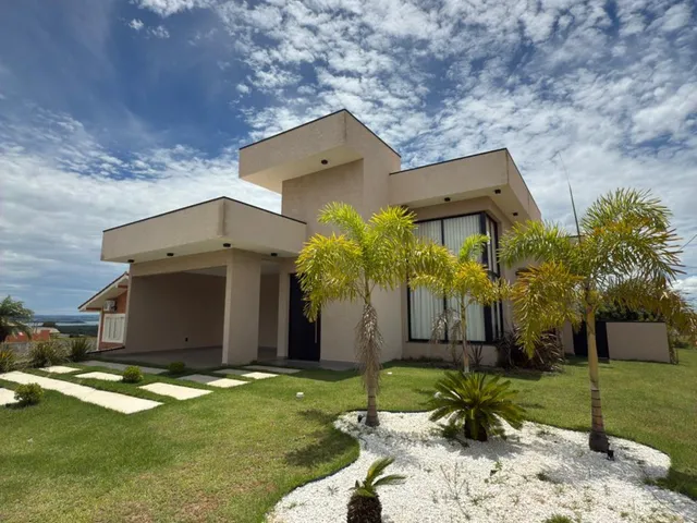 Imagem: Casa com 3 Quartos e 5 Banheiros À Venda
