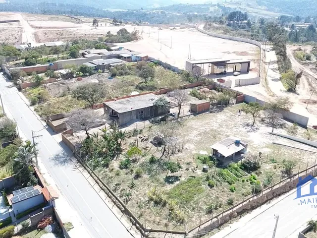 Imagem: Lote/Terreno À Venda, 2.400 M² por R$