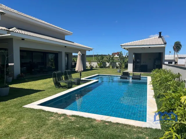Imagem: Casa com 4 Quartos e 6 Banheiros À Venda