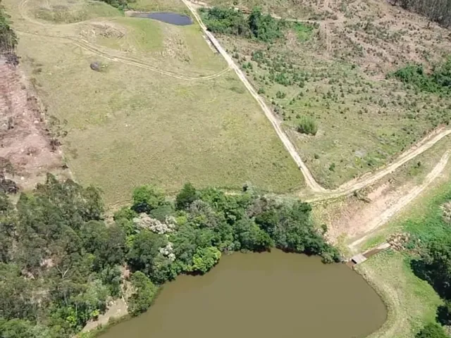 Imagem 9: Fazenda com 6 Quartos e 12 Banheiros, 193.600 M² por R$ 6.000.000 Cód. Ch1888