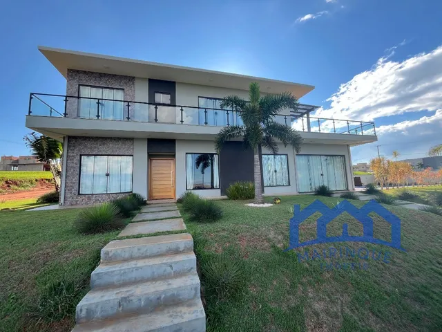 Imagem: Casa com 5 Quartos e 6 Banheiros À Venda