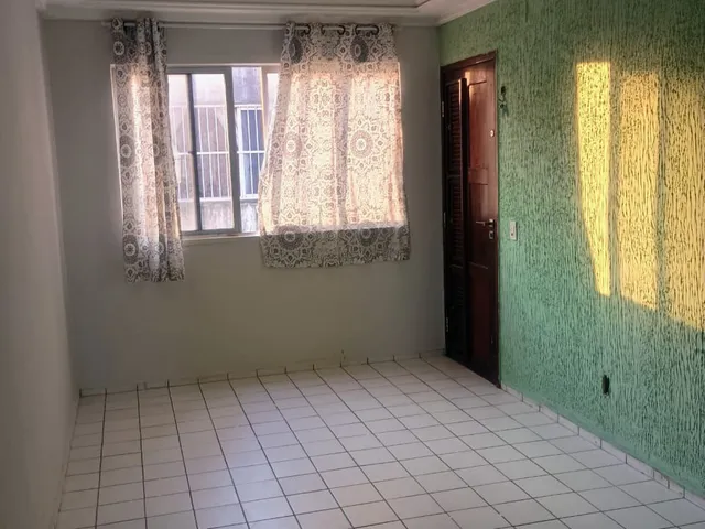 Imagem 4: Apartamento na Cidade dos Funcionários, em Fortaleza, com 2 quartos e 1 banheiro