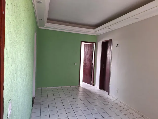 Imagem 10: Apartamento na Cidade dos Funcionários, em Fortaleza, com 2 quartos e 1 banheiro
