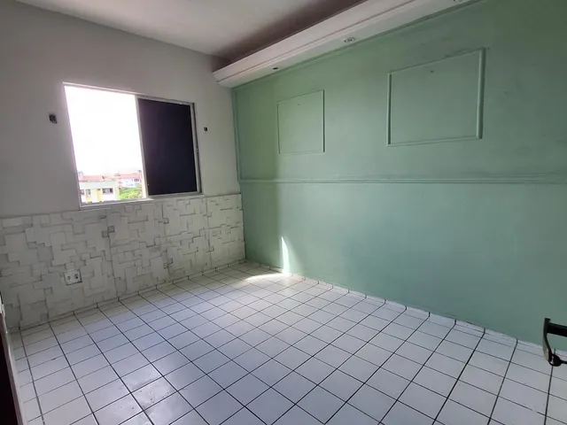 Imagem 11: Apartamento na Cidade dos Funcionários, em Fortaleza, com 2 quartos e 1 banheiro