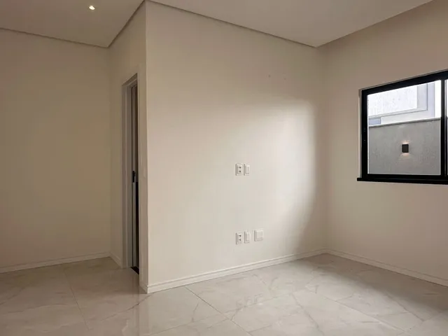 Imagem 15: Casa Plana a venda na Cidade Alpha - Terras 1