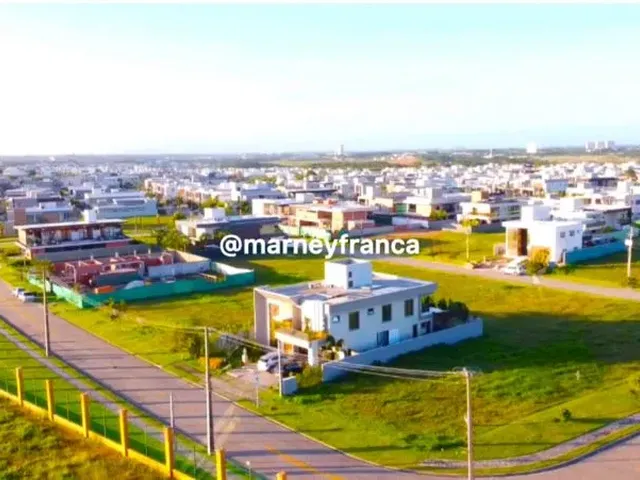 Imagem: O terreno possui 330m² de Área e está localizado em Cidade