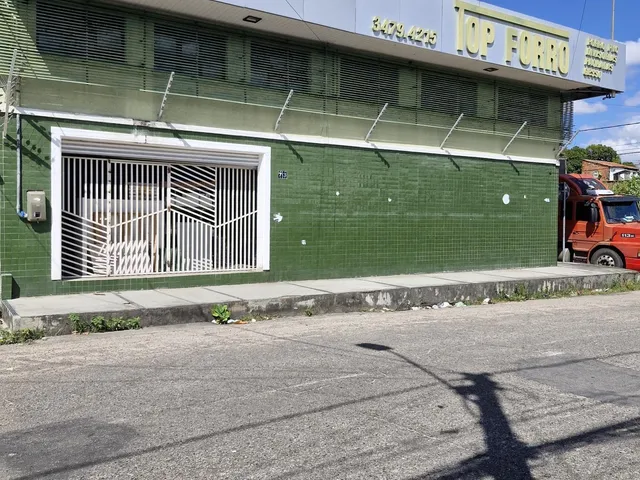 Imagem 5: Galpão 345 m² , ótimo acesso para caminhão