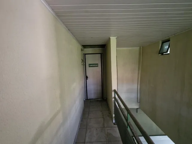 Imagem 3: Galpão 345 m² , ótimo acesso para caminhão